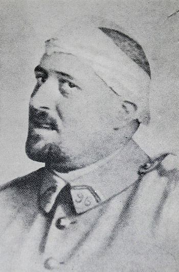 Image of Apollinaire as soldier in 1916